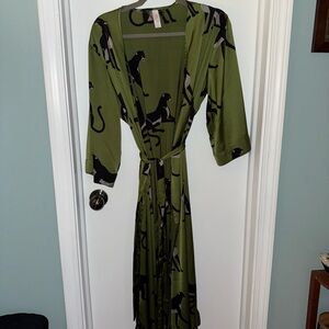 Elegant Green Robe with Black Panther Print